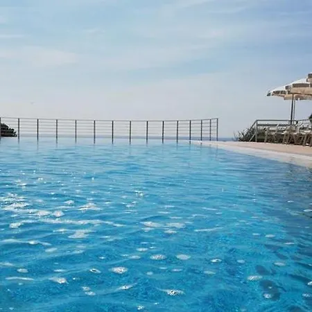 호텔 Club San Diego 3*