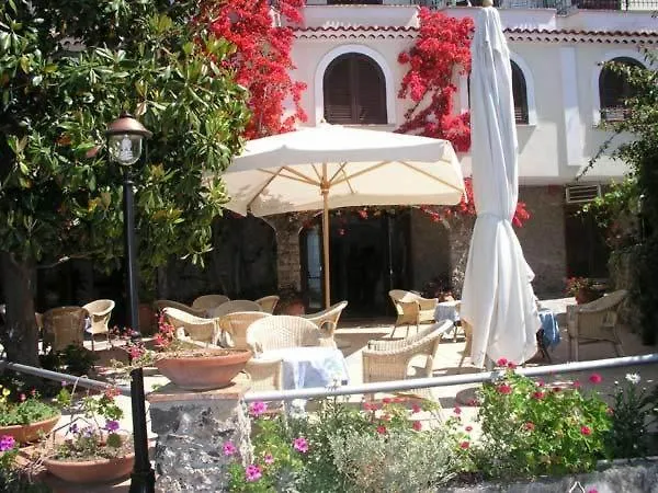 Club San Diego Hotel